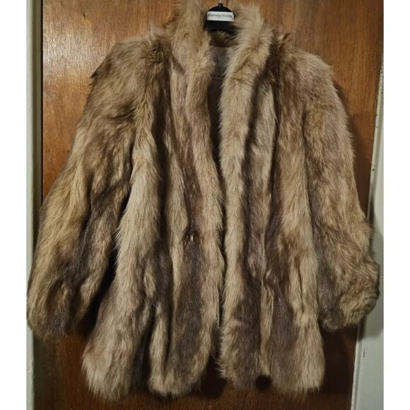Unique Stunning Vintage 3/4 Length Blonde Raccoon Fur Coat